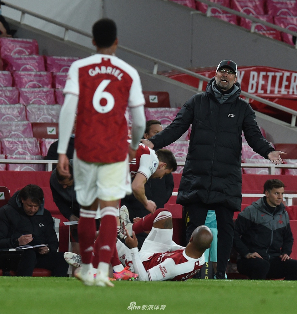 [英超]阿森纳0-3利物浦 若塔两球