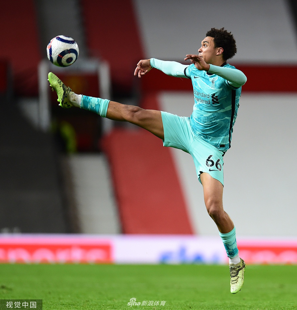 [英超]曼联2-4利物浦 菲尔米诺两球