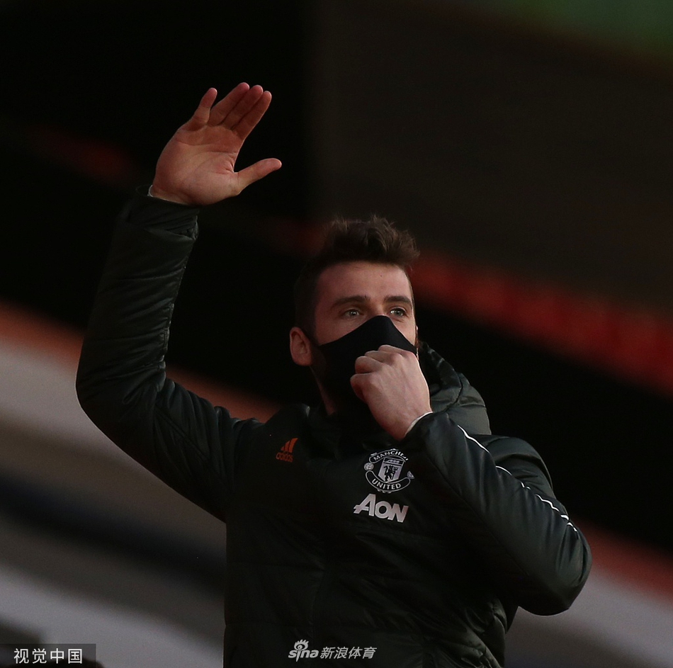 [英超]曼联2-4利物浦 菲尔米诺两球