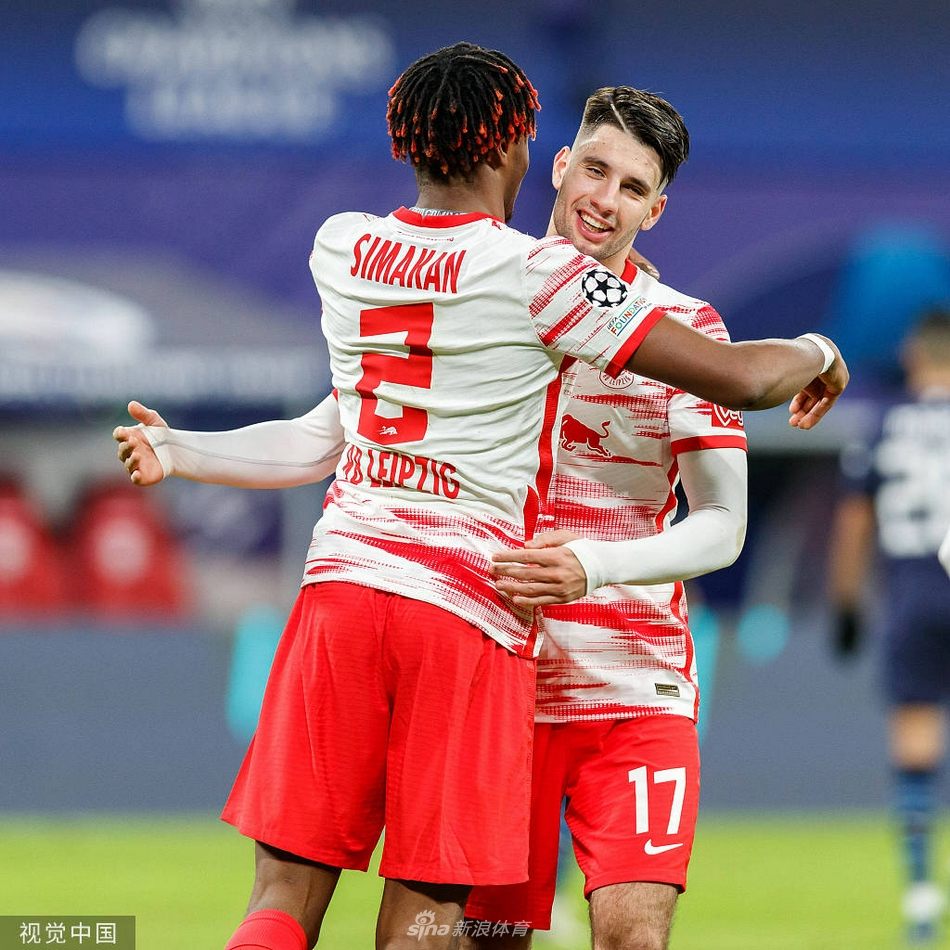 [欧冠]莱比锡2-1曼城 索博斯洛伊破门