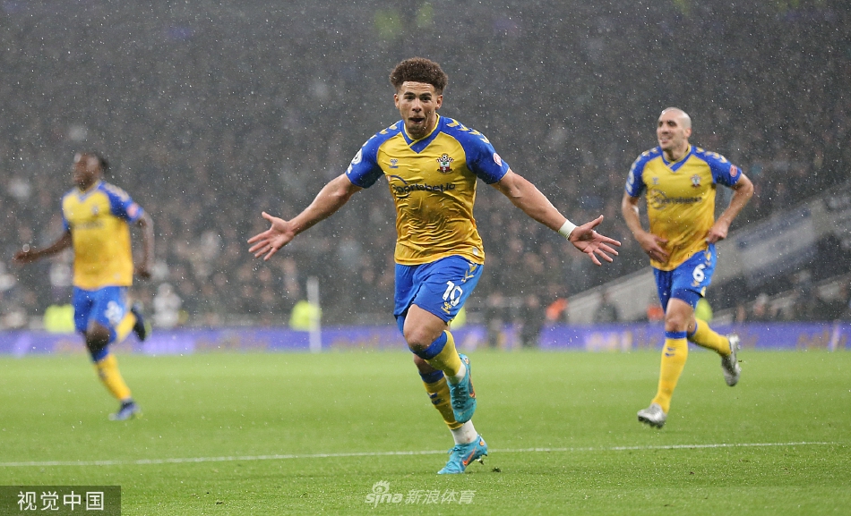 [英超]热刺2-3南安普顿 孙兴O进球