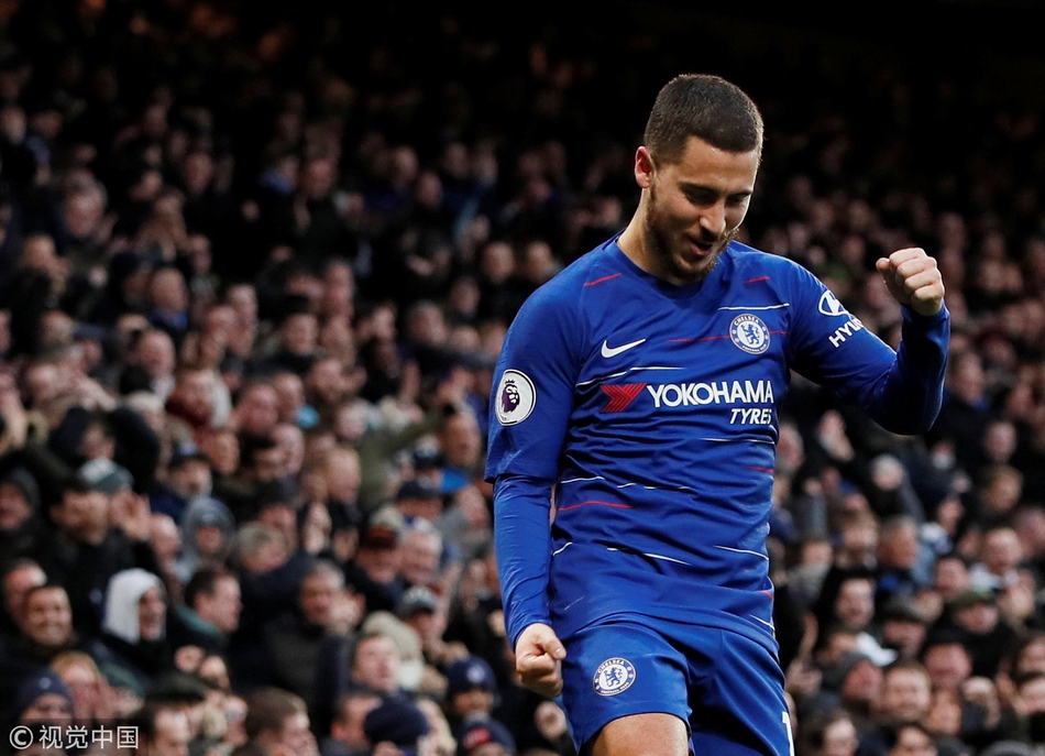 阿扎尔庆祝进球