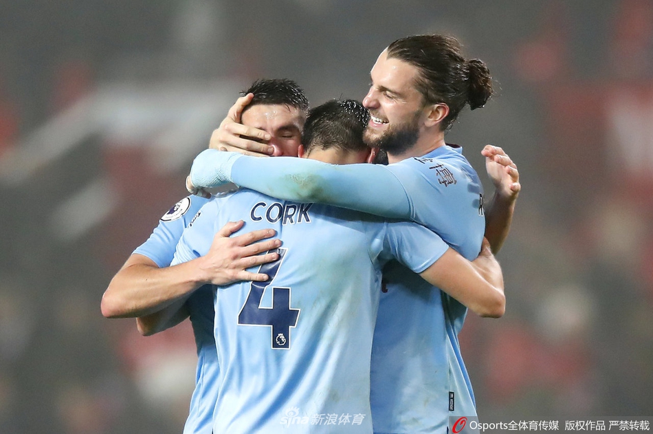 [英超]曼联0-2伯恩利