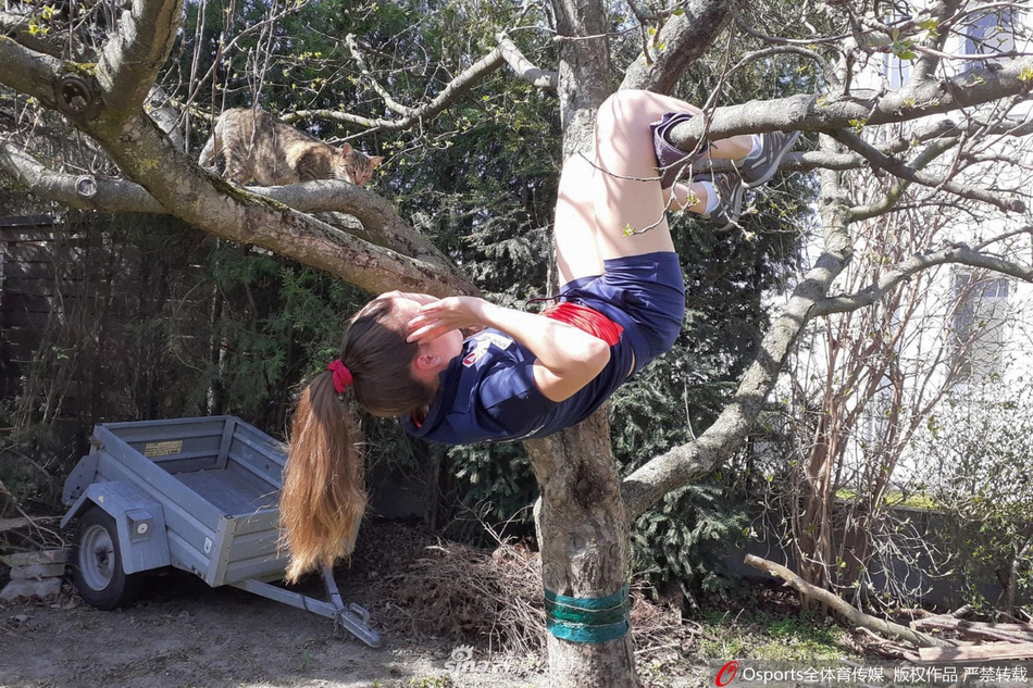 各路体育大神家庭健身各显神通