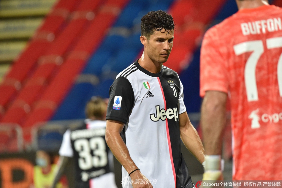 [意甲]卡利亚里2-0尤文 C罗10射难破门