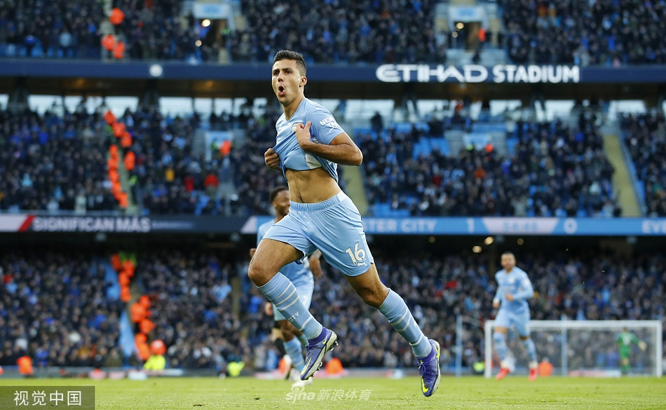 [英超]曼城3-0埃弗顿 斯特林破门