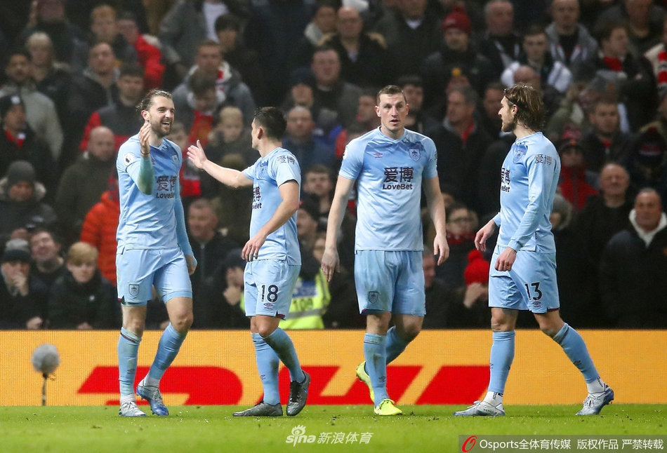 [英超]曼联0-2伯恩利