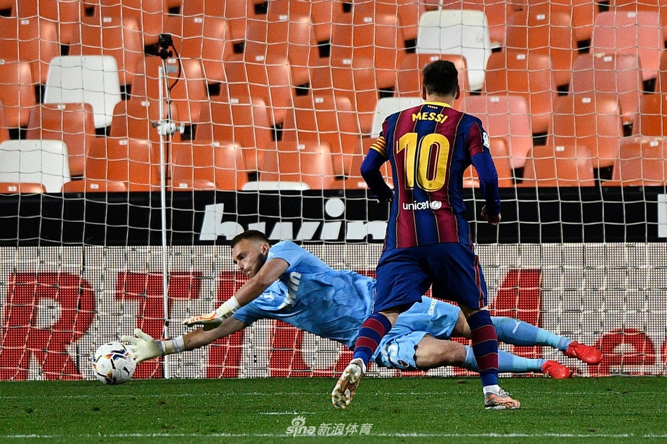 [西甲]瓦伦西亚2-3巴萨 梅西两球