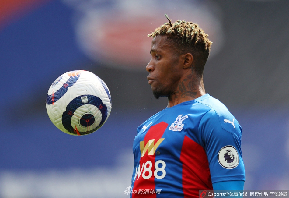 [英超]水晶宫0-2曼城 阿圭罗破门