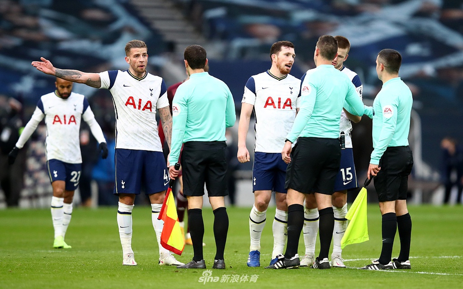 [英超]热刺3-0利兹 孙兴O凯恩传射