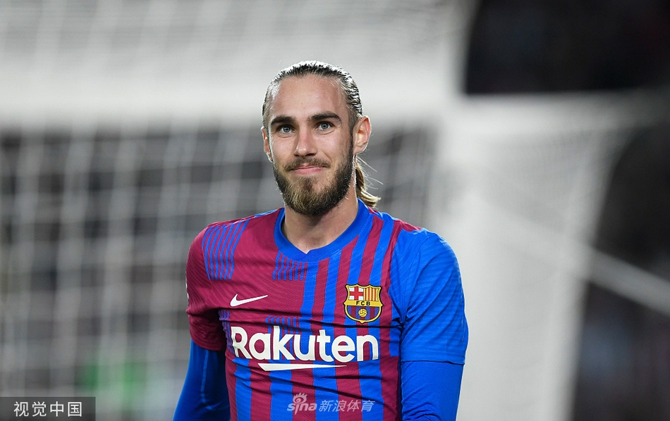 [西甲]巴萨1-0西班牙人 德佩破门