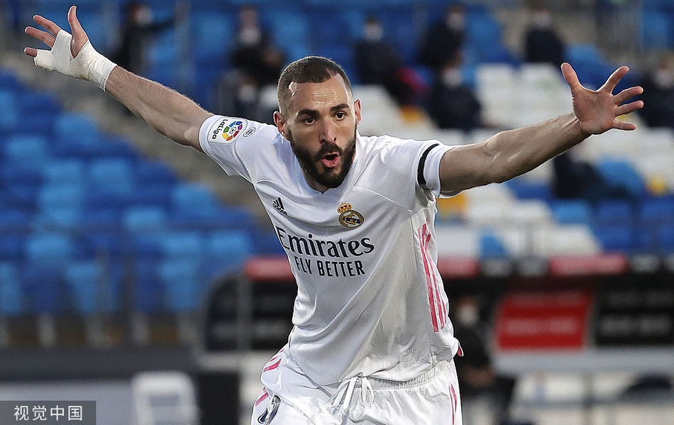 [西甲]皇马2-2塞维利亚 皇马压哨扳平