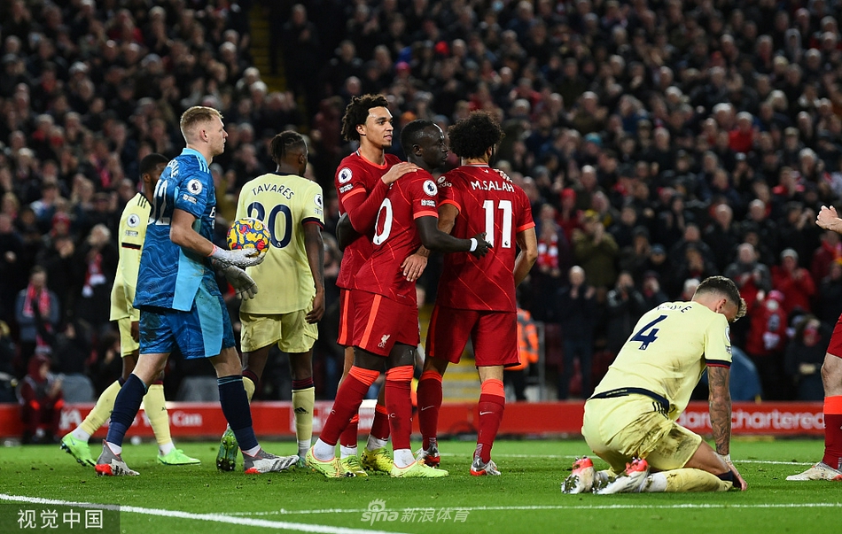 [英超]利物浦4-0阿森纳 利物浦多点开花