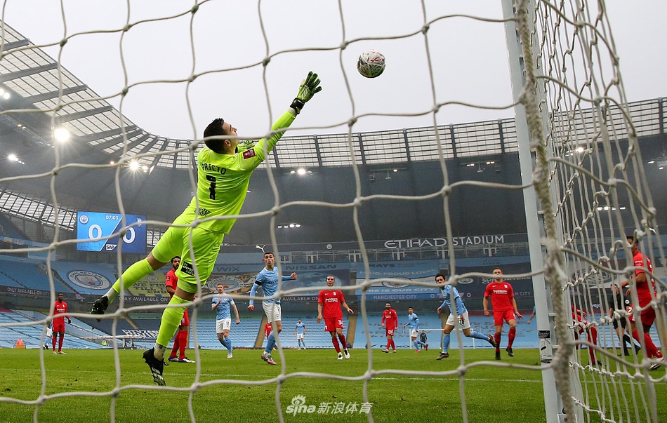 [足总杯]曼城3-0伯明翰 B席两球