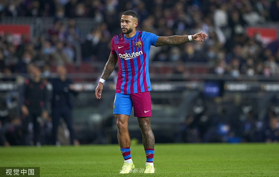 [西甲]巴萨1-0西班牙人 德佩破门