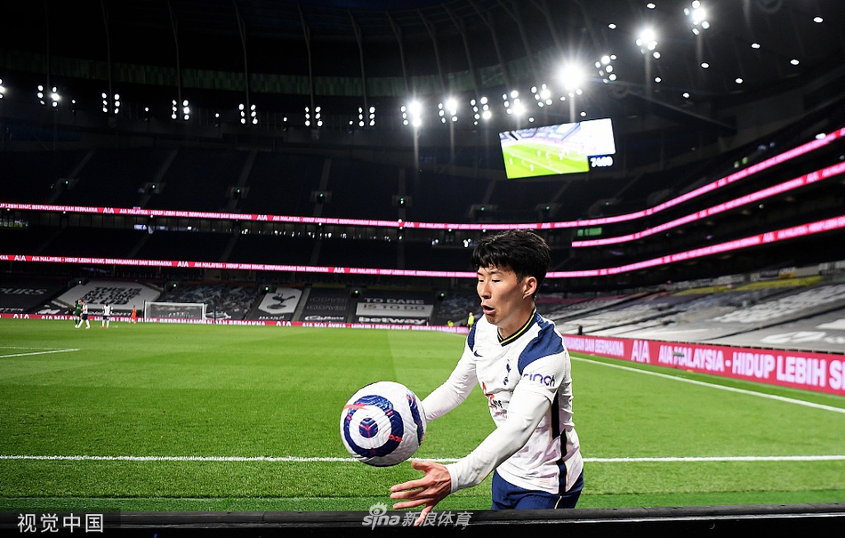 [英超]热刺4-0谢联 贝尔帽子戏法