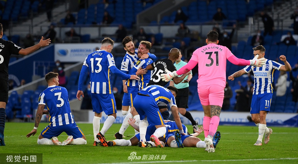 [英超]布莱顿3-2曼城 布莱顿大逆转