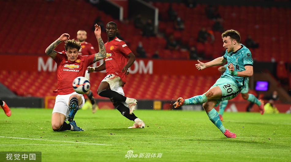 [英超]曼联2-4利物浦 菲尔米诺两球