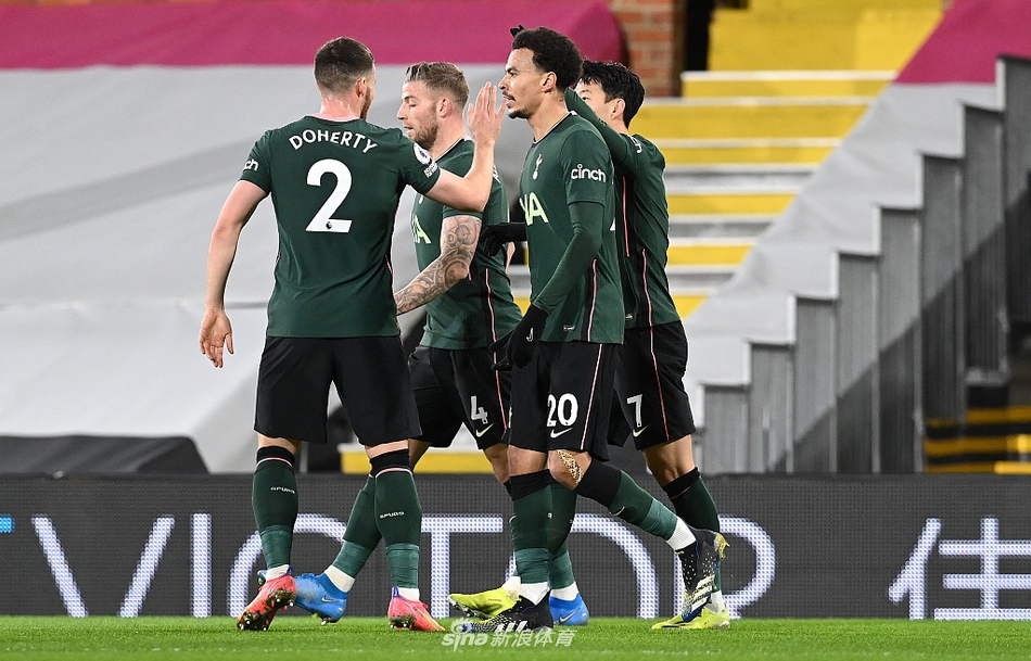 [英超]富勒姆0-1热刺 孙兴O造乌龙