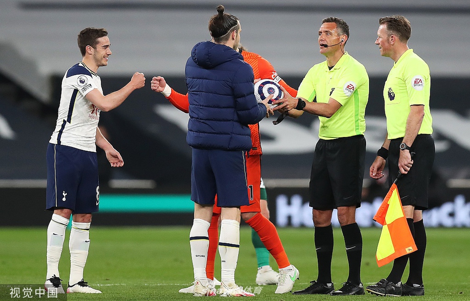 [英超]热刺4-0谢联 贝尔帽子戏法