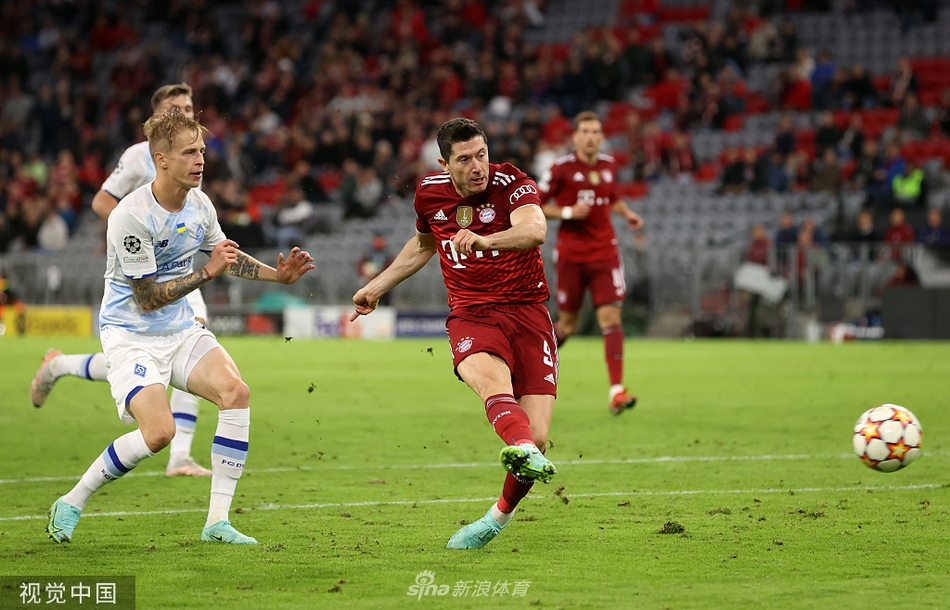 [欧冠]拜仁5-0基辅迪纳摩 莱万两球