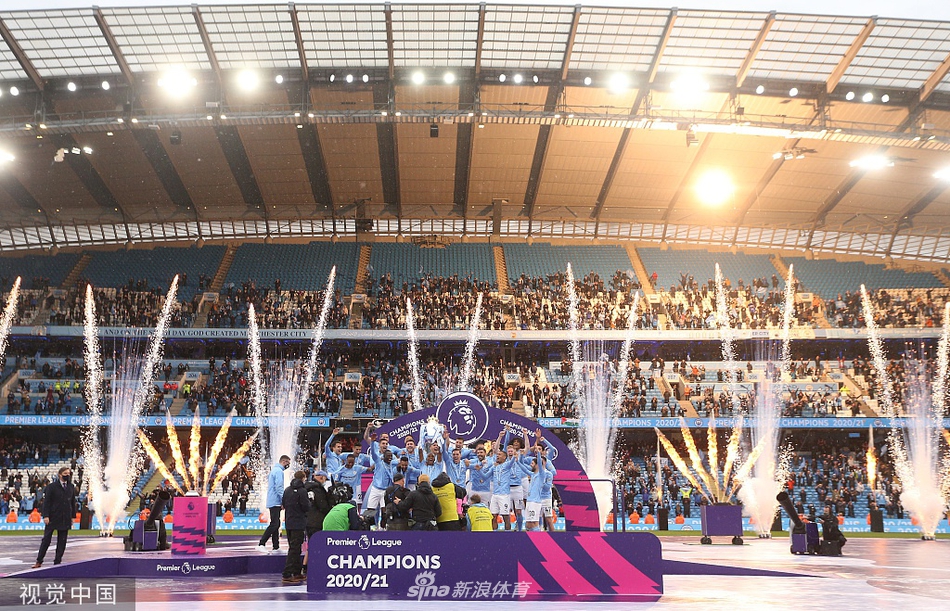 [英超]曼城5-0埃弗顿 阿圭罗两球