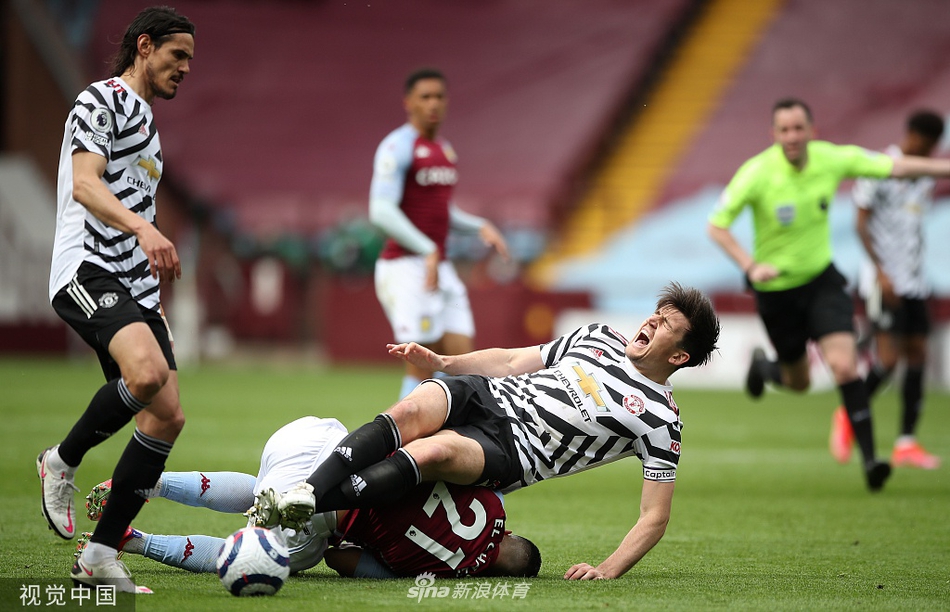 [英超]维拉1-3曼联 卡瓦尼破门