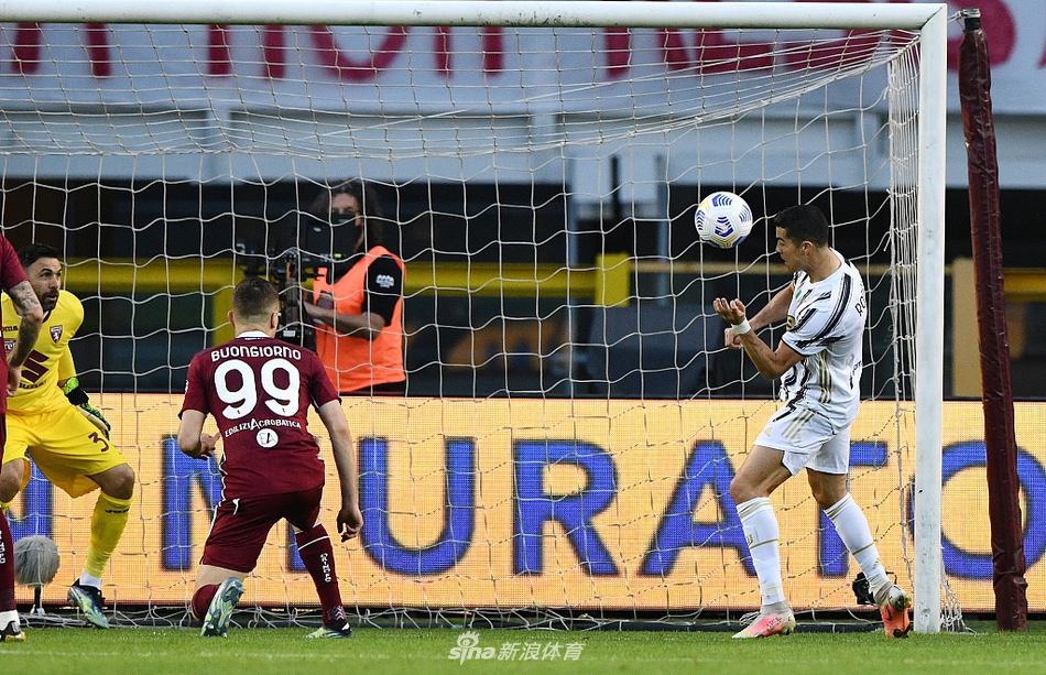 [意甲]都灵2-2尤文 C罗破门