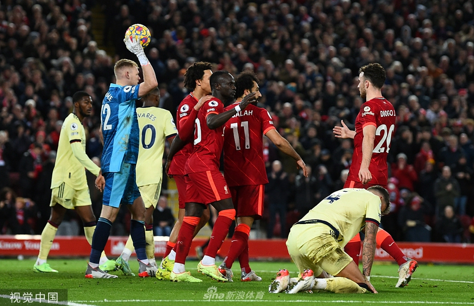 [英超]利物浦4-0阿森纳 利物浦多点开花