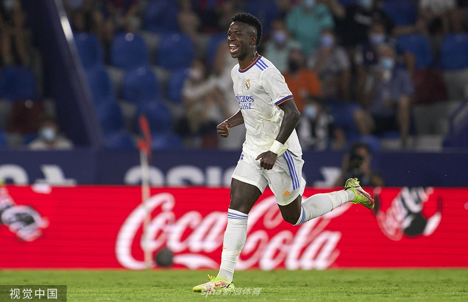 [西甲]莱万特3-3皇马 威尼修斯两球