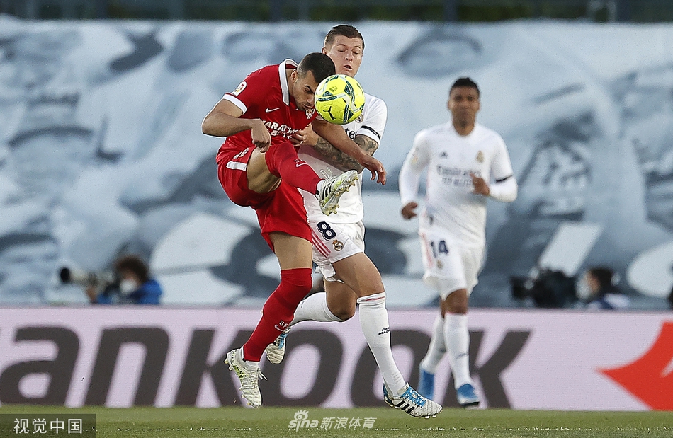 [西甲]皇马2-2塞维利亚 皇马压哨扳平