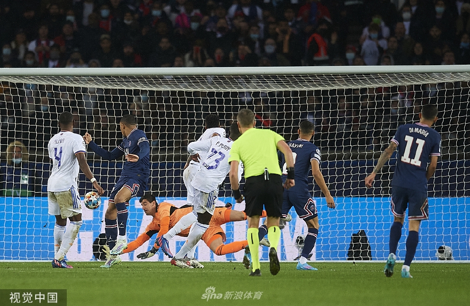 [欧冠]巴黎1-0皇马 姆巴佩绝杀