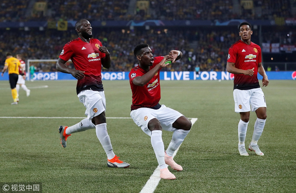 博格巴首开纪录