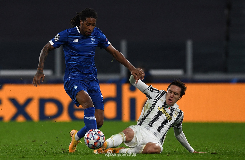 [欧冠]尤文3-0基辅迪纳摩 首位女主裁