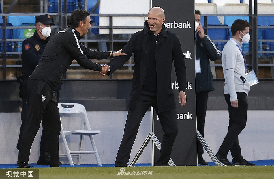 [西甲]皇马2-2塞维利亚 皇马压哨扳平