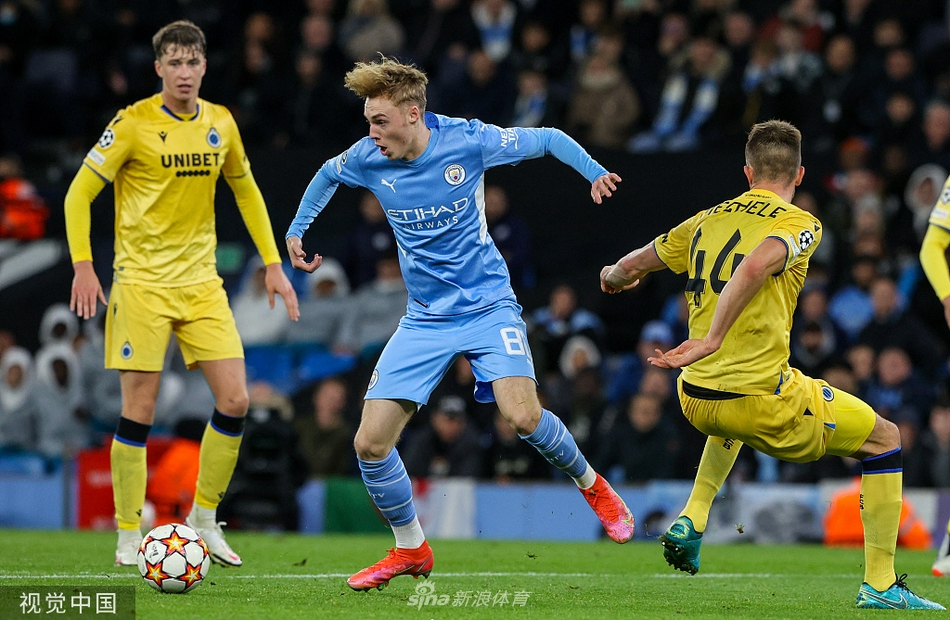 [欧冠]曼城4-1布鲁日 斯特林破门