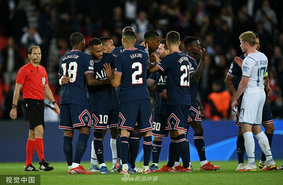 [欧冠]大巴黎2-0曼城 梅西破门