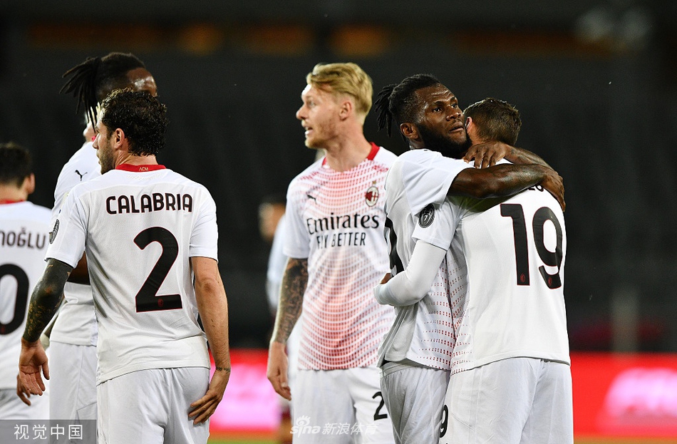 [意甲]都灵0-7AC米兰 雷比奇帽子戏法