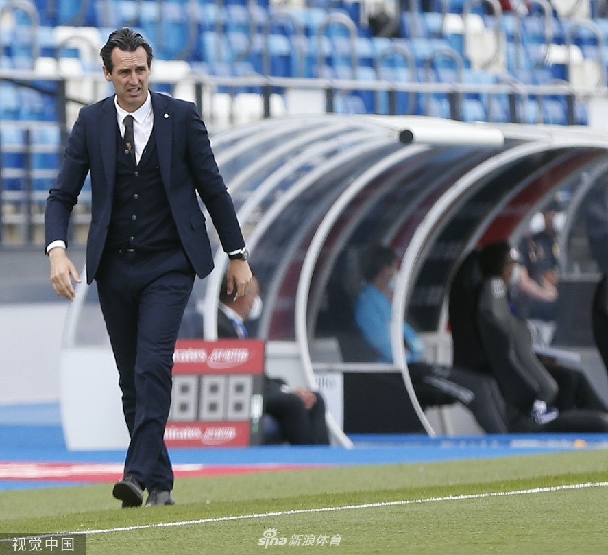 [西甲]皇马2-1比利亚雷亚尔 本泽马传射