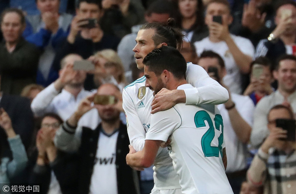 贝尔拥抱伊斯科