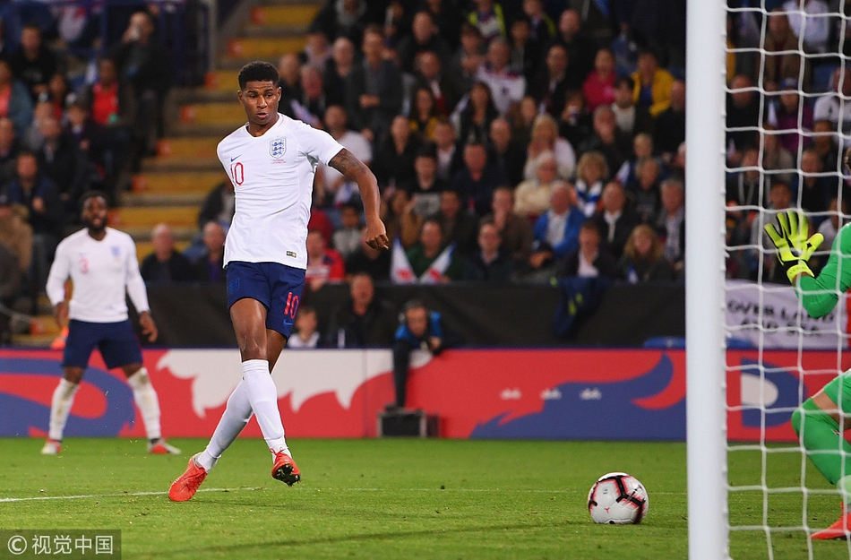 拉什福德破门瞬间