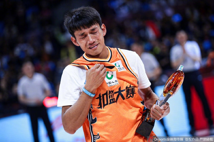 CBA全明星扣篮决赛:矣进宏加冕扣篮王