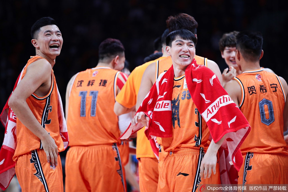 CBA全明星赛:南区1分险胜北区 赵睿荣膺MVP