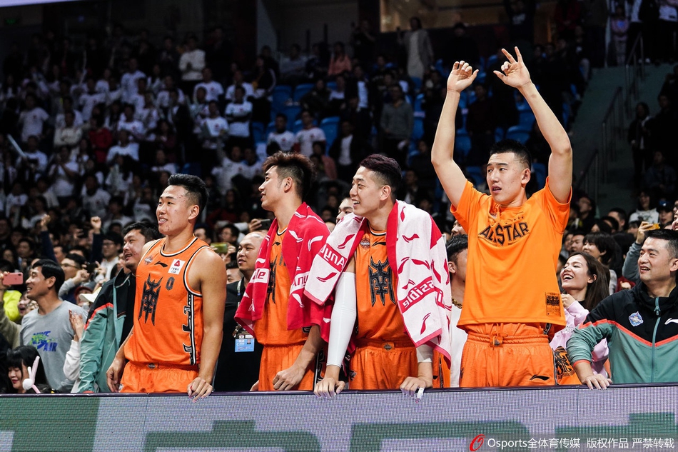 CBA全明星赛:南区1分险胜北区 赵睿荣膺MVP