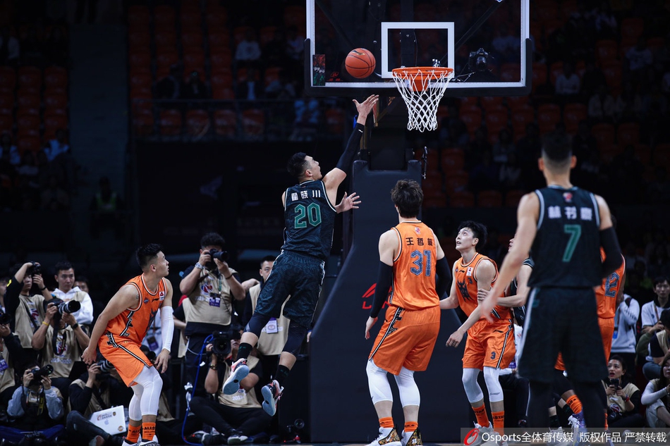 CBA全明星赛:南区1分险胜北区 赵睿荣膺MVP