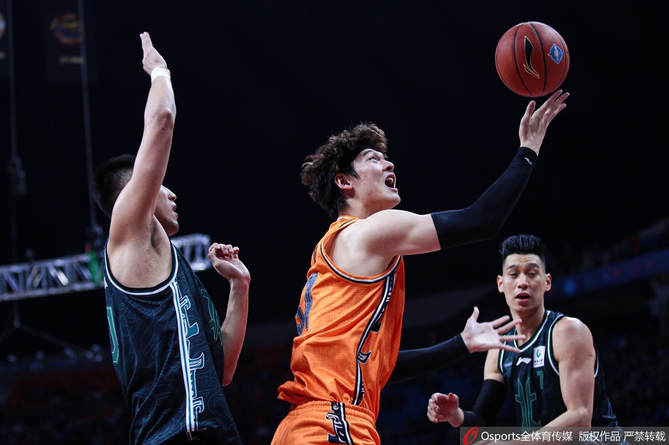 CBA全明星赛:南区1分险胜北区 赵睿荣膺MVP