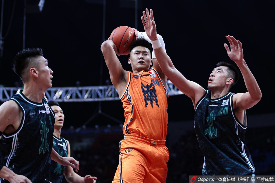 CBA全明星赛:南区1分险胜北区 赵睿荣膺MVP