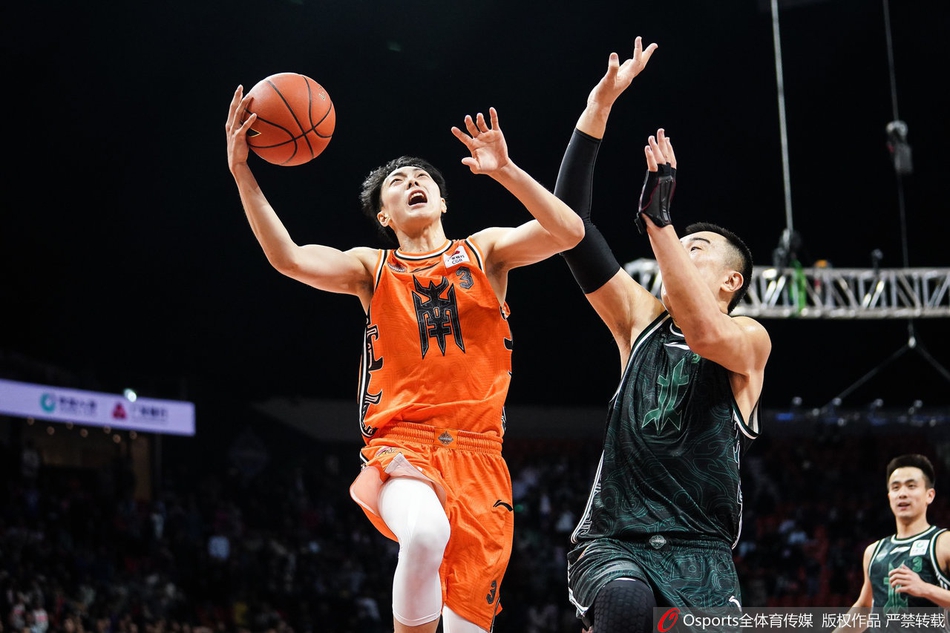 CBA全明星赛:南区1分险胜北区 赵睿荣膺MVP