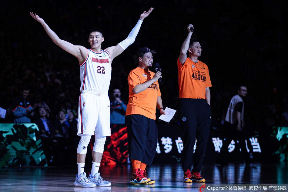CBA全明星赛:阿日献暴扣1V1虐杜锋