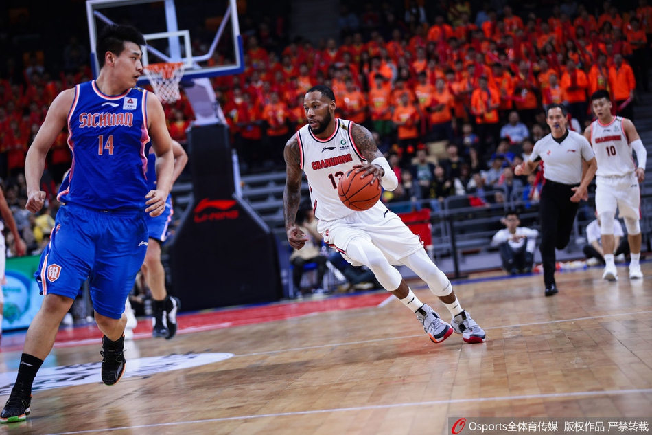 CBA第28轮:广东VS四川